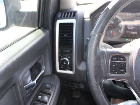 Used 2012 RAM 1500 Sport w/ Sport Premium Group AWD/4WD image 9