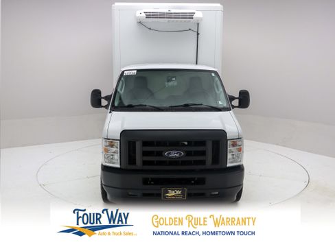 Used 2023 Ford E-350 and Econoline 350 Super Duty w/ Power Windows & Locks Group RWD image 8