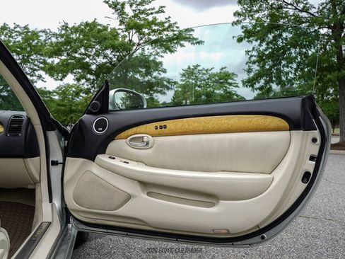 Used 2005 Lexus SC 430 Convertible RWD image 54