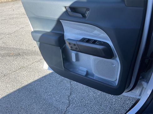 New 2025 Ford Maverick XLT w/ XLT Luxury Package image 15