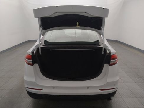 Used 2019 Ford Fusion SE FWD image 29