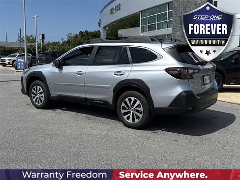 New 2025 Subaru Outback Premium image 6