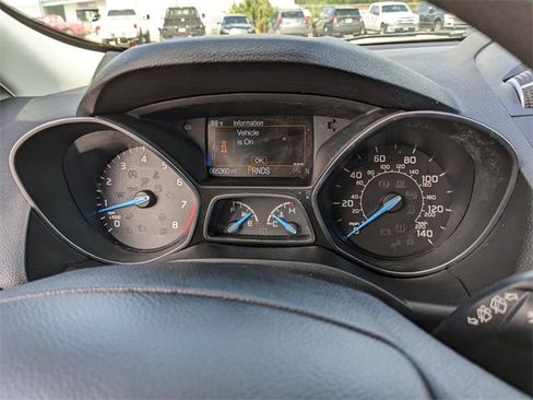 Used 2019 Ford Escape SE image 34