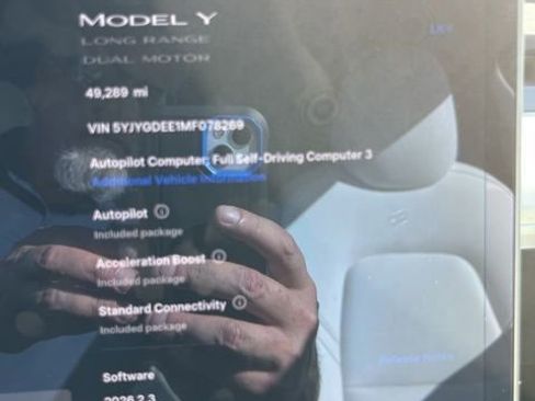 Used 2021 Tesla Model Y Long Range image 14