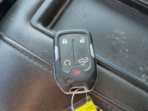 Used 2022 Chevrolet Silverado 2500 LTZ w/ LTZ Premium Package image 27