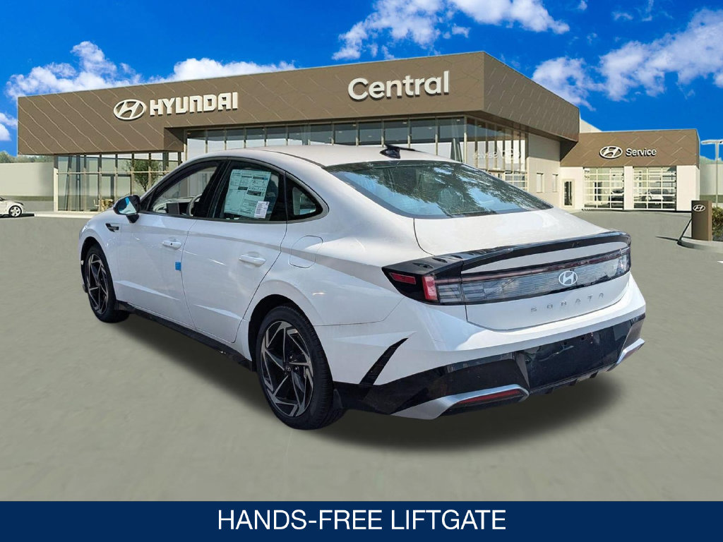 New 2026 Hyundai Sonata SEL FWD image 6