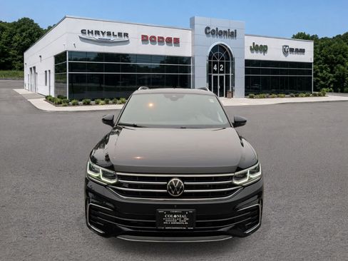 Used 2022 Volkswagen Tiguan SEL R-Line AWD/4WD image 9