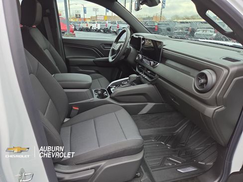 New 2026 Chevrolet Colorado Trail Boss AWD/4WD image 16