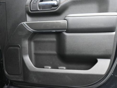 Used 2023 GMC Sierra 2500 AT4 image 22