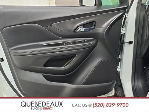 Used 2021 Buick Encore Preferred FWD image 10