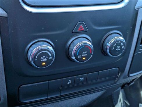 Used 2019 RAM 1500 Express AWD/4WD image 9