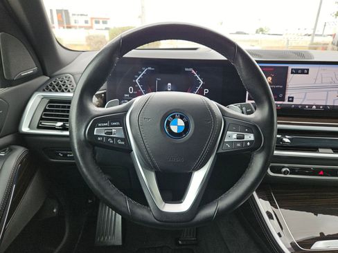 Used 2025 BMW X5 xDrive50e AWD/4WD image 20