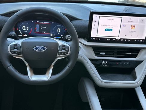 New 2026 Ford Explorer Active w/ Active Comfort Package RWD image 15