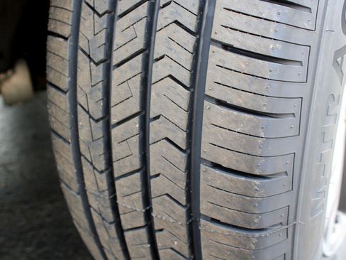 Used 2017 Honda CR-V LX image 45