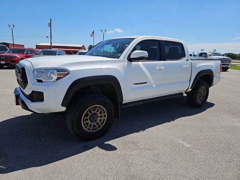 Used 2023 Toyota Tacoma 4x4 Double Cab w/ Trail Edition image 2