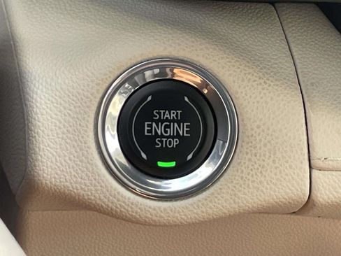 Used 2022 Buick Envision Preferred FWD image 25