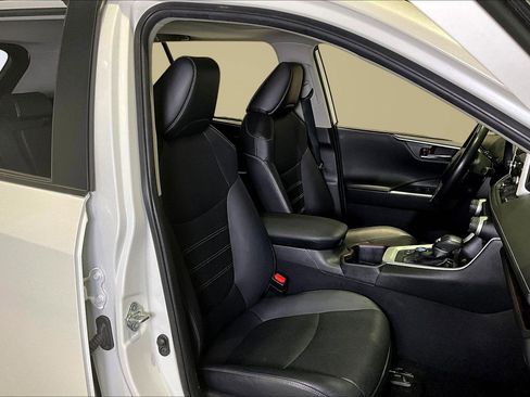Used 2022 Toyota RAV4 Limited image 29