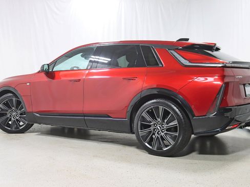 Used 2024 Cadillac Lyriq Sport image 9