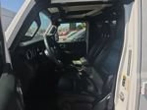 Used 2022 Jeep Wrangler Unlimited Sahara AWD/4WD image 23