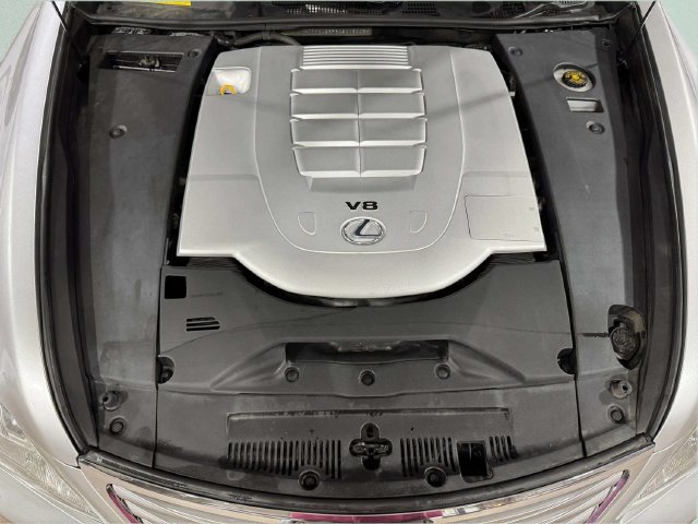 Used 2012 Lexus LS 460 AWD w/ Luxury Value Edition image 31
