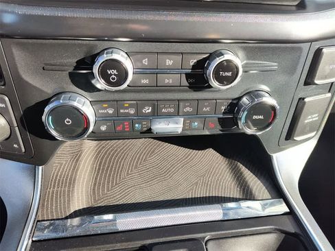 Used 2022 Ford F150 Platinum image 19