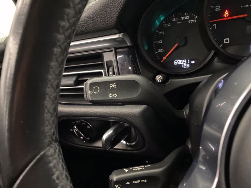 Used 2021 Porsche Macan AWD/4WD image 22