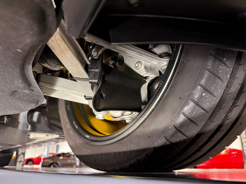 Used 2018 Porsche 911 GT2 RS image 81