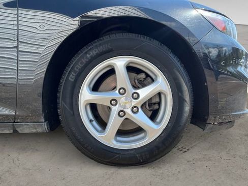 Used 2018 Chevrolet Malibu LS w/ LPO, Convenience Package 1 FWD image 15
