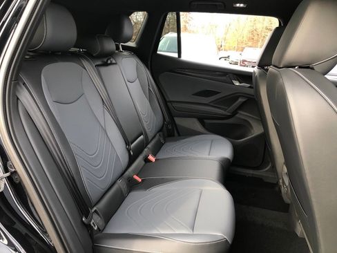 New 2026 Volkswagen Tiguan SE R-Line AWD/4WD image 35