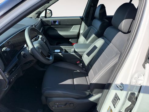 New 2026 Hyundai Santa Fe Calligraphy w/ Tow & Go Package AWD/4WD image 10