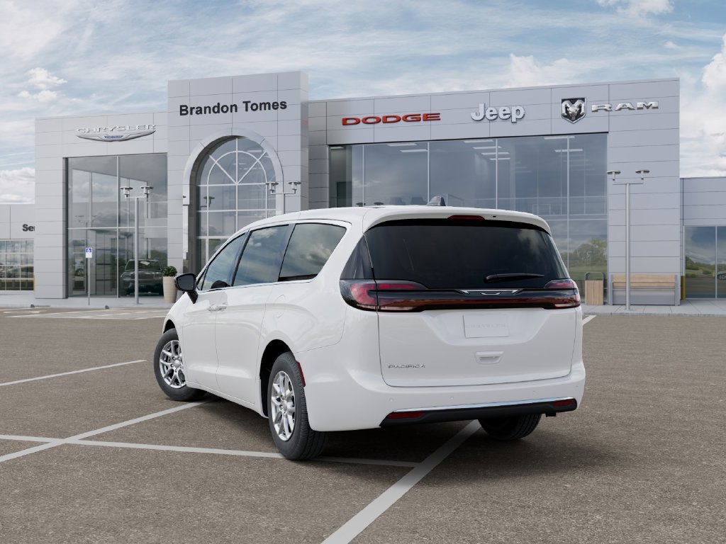 New 2027 Chrysler Pacifica Select FWD image 3