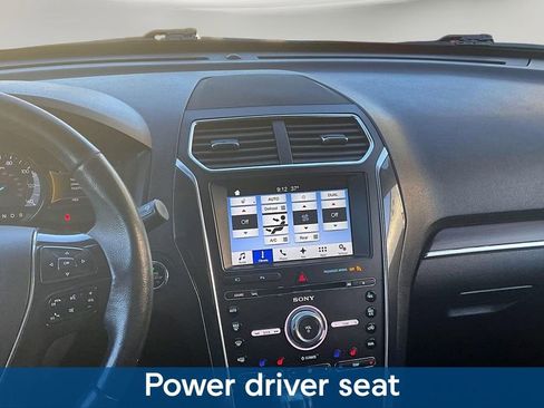 Used 2017 Ford Explorer Limited w/ Class II Trailer Tow Package image 10