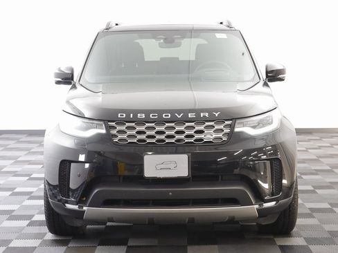 Certified 2025 Land Rover Discovery S image 24