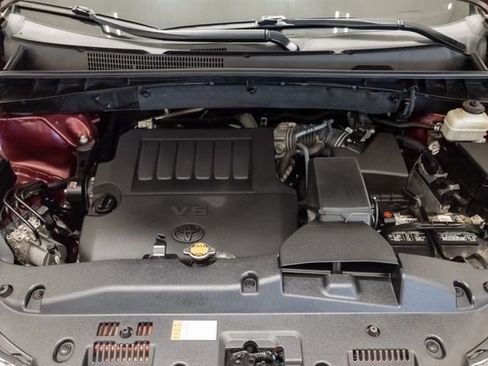Used 2015 Toyota Highlander Plus AWD/4WD image 3