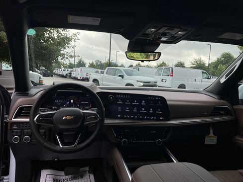 New 2026 Chevrolet Tahoe High Country AWD/4WD image 33