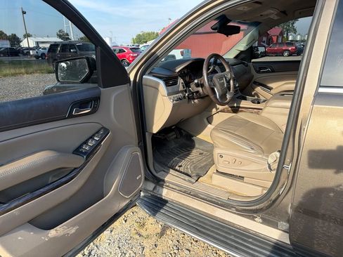 Used 2016 GMC Yukon SLE AWD/4WD image 11