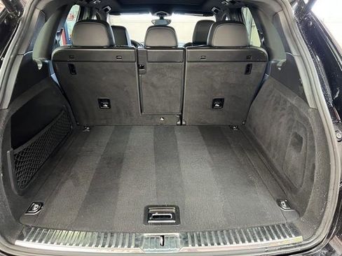Used 2013 Porsche Cayenne S image 9