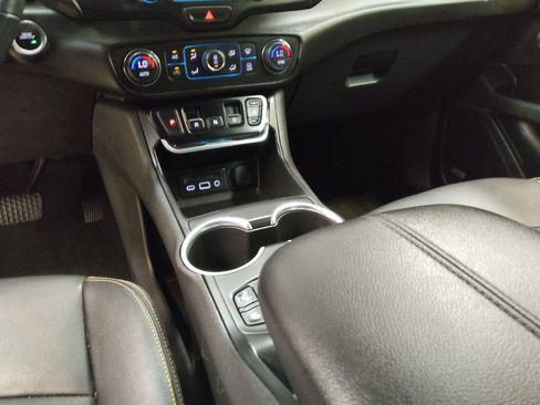 Used 2020 GMC Terrain SLT w/ Preferred Package AWD/4WD image 26