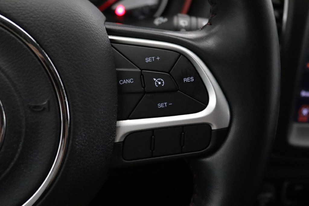 Used 2019 Jeep Compass Trailhawk AWD/4WD image 21
