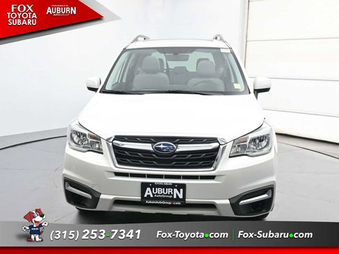 Used 2017 Subaru Forester 2.5i Premium w/ All-Weather Package AWD/4WD image 3
