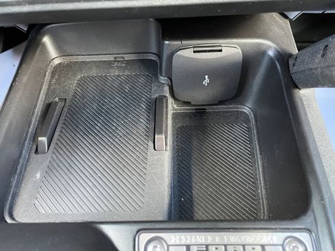 Used 2025 Ford Bronco Badlands image 18