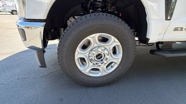 New 2026 Ford F250 XLT w/ FX4 Off-Road Package AWD/4WD image 10