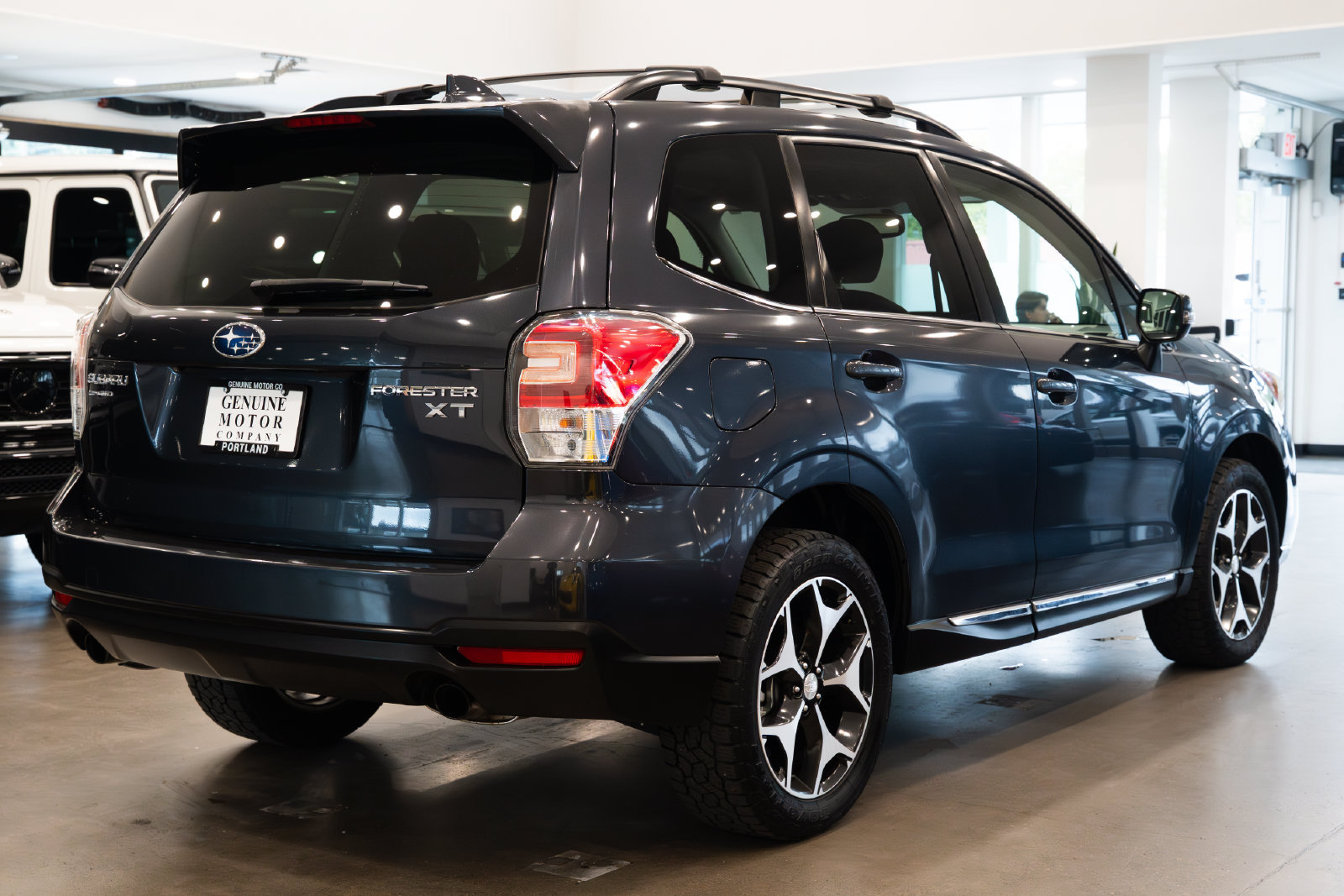 Used 2016 Subaru Forester 2.0XT Touring AWD/4WD image 4