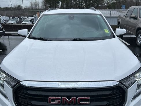 Used 2022 GMC Terrain SLE w/ Driver Convenience Package image 8
