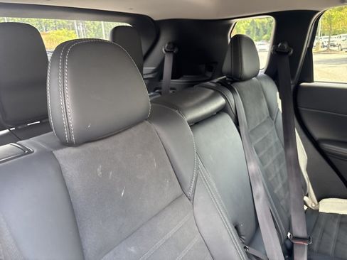 Used 2025 Mitsubishi Outlander SE FWD image 25