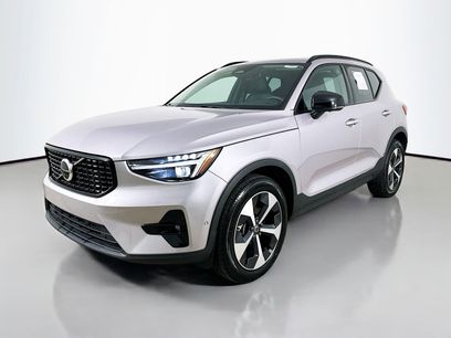 Used 2026 Volvo XC40 B5 Plus w/ Protection Package Premier