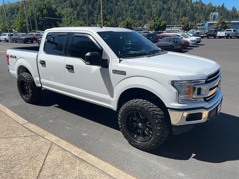 Used 2018 Ford F150 XLT w/ Equipment Group 301A Mid AWD/4WD image 4