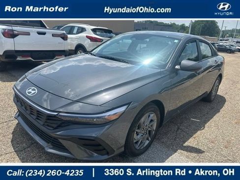 Used 2024 Hyundai Elantra SEL FWD image 1
