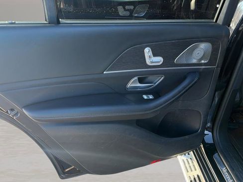 Used 2020 Mercedes-Benz GLS 450 4MATIC image 21