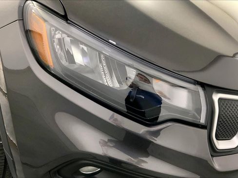 Used 2022 Jeep Compass Latitude AWD/4WD image 27